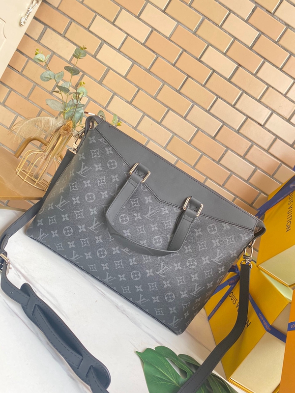 ルイヴィトンバッグ側面デザイン